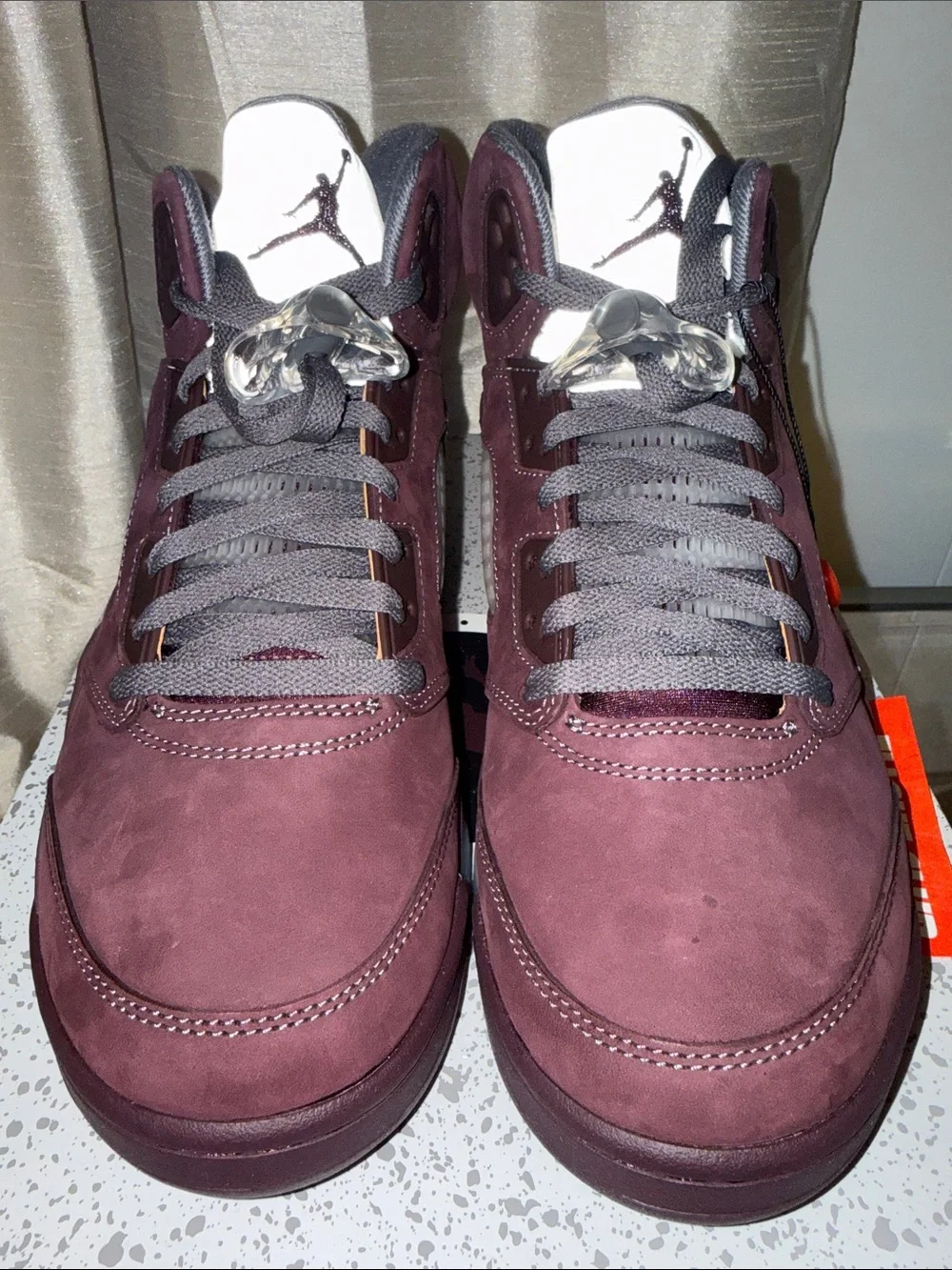 New in Box Mens Air Jordan 5 Retro SE Burgundy Sneakers 2023